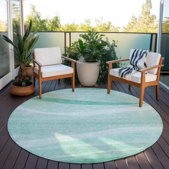8' Aqua And Sky Blue Round Abstract Washable Indoor Outdoor Area Rug Photo 7