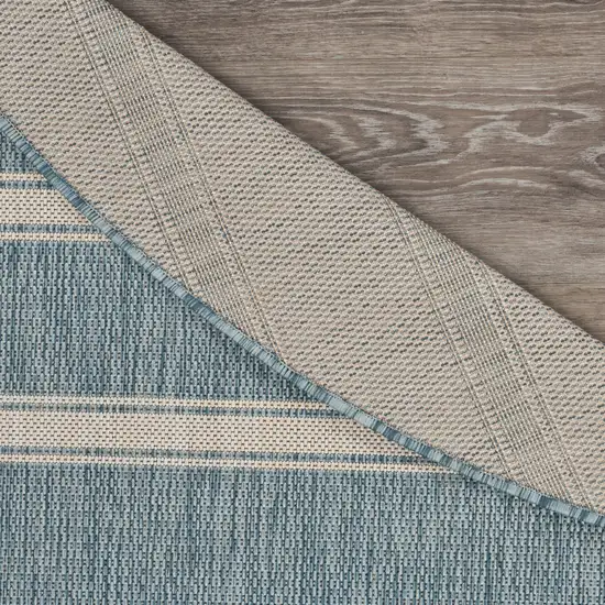 8' Aqua And White Geometric Round Rug Photo 7