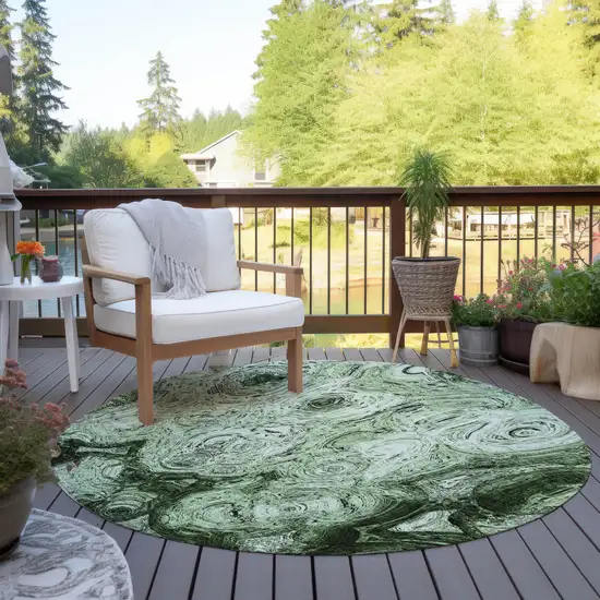 8' Artichoke Green And Emerald Round Abstract Washable Indoor Outdoor Area Rug Photo 5