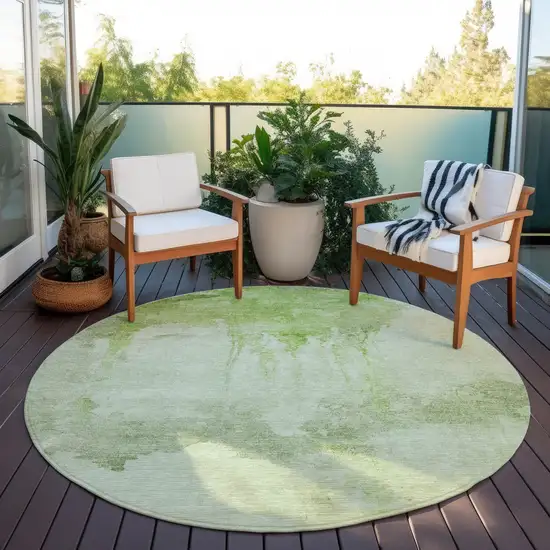 8' Artichoke Green And Ivory Round Abstract Washable Indoor Outdoor Area Rug Photo 6