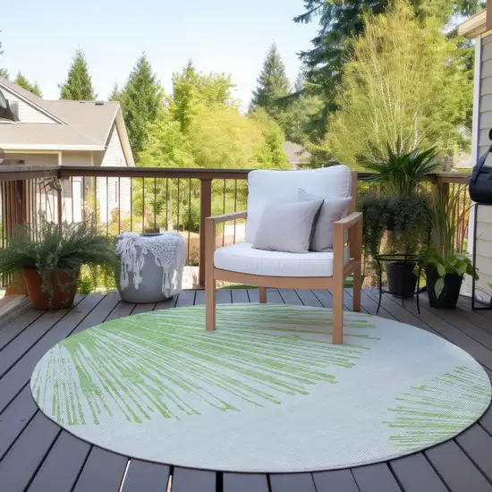 8' Artichoke Green And Ivory Round Abstract Washable Indoor Outdoor Area Rug Photo 6