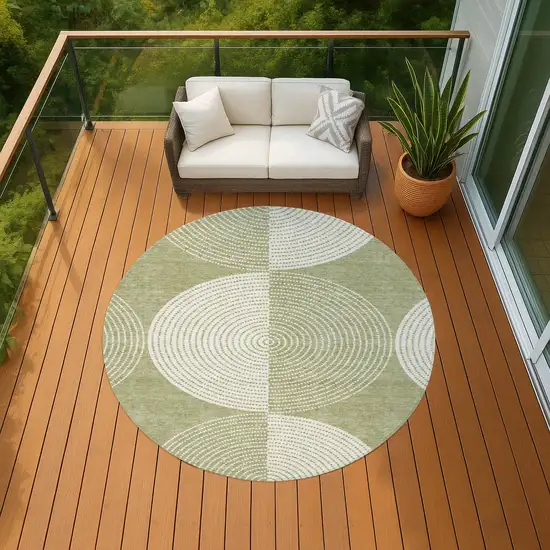 8' Artichoke Green And Ivory Round Geometric Washable Indoor Outdoor Area Rug Photo 7