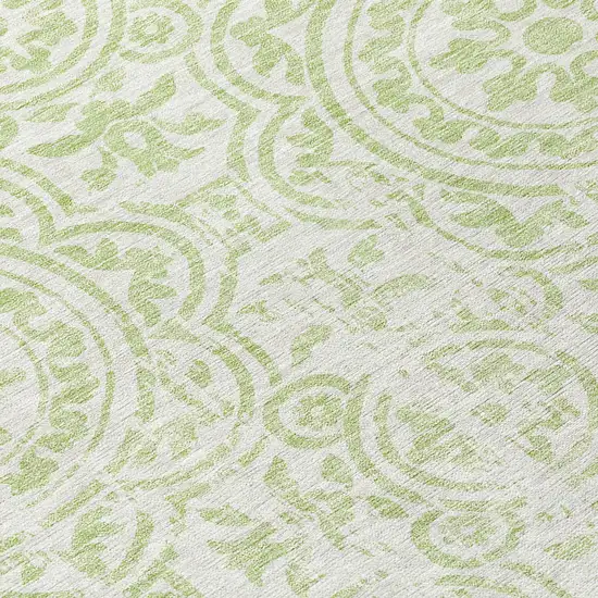 8' Artichoke Green And Ivory Round Medallion Washable Indoor Outdoor Area Rug Photo 8