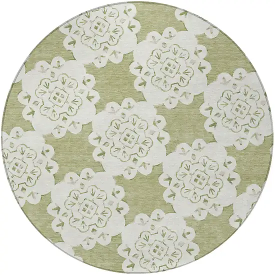 8' Artichoke Green And Ivory Round Quatrefoil Washable Indoor Outdoor Area Rug Photo 5