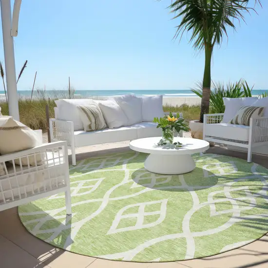 8' Artichoke Green And Ivory Round Trellis Washable Indoor Outdoor Area Rug Photo 6
