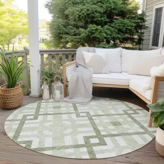 8' Artichoke Green And Olive Green Round Geometric Washable Indoor Outdoor Area Rug Photo 6