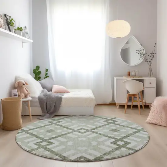 8' Artichoke Green And Olive Green Round Geometric Washable Indoor Outdoor Area Rug Photo 7
