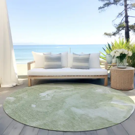 8' Artichoke Green Fern Green And Ivory Round Abstract Washable Indoor Outdoor Area Rug Photo 6
