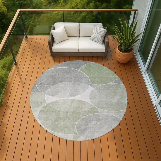 8' Artichoke Green Green And Ivory Round Geometric Washable Indoor Outdoor Area Rug Photo 8