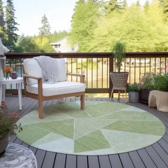 8' Artichoke Green Mint Green And Sage Round Geometric Washable Indoor Outdoor Area Rug Photo 6