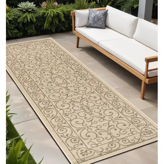 8' Beige And Brown Medallion Indoor Outdoor Runner Rug Photo 1