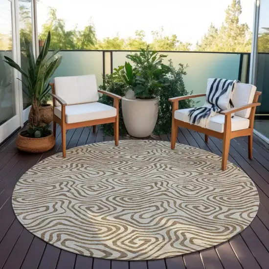 8' Beige And Brown Round Abstract Washable Indoor Outdoor Area Rug Photo 7