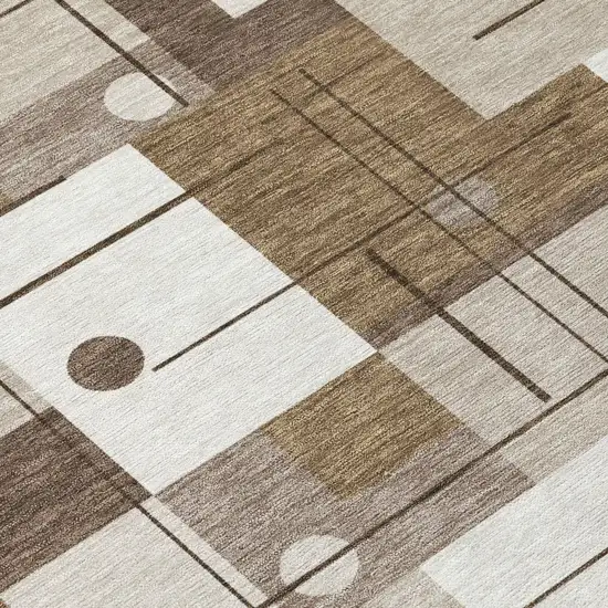 8' Beige And Brown Round Geometric Washable Indoor Outdoor Area Rug Photo 6