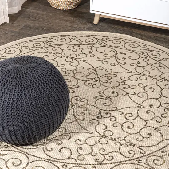 9' Beige And Brown Round Medallion Indoor Outdoor Area Rug Photo 4