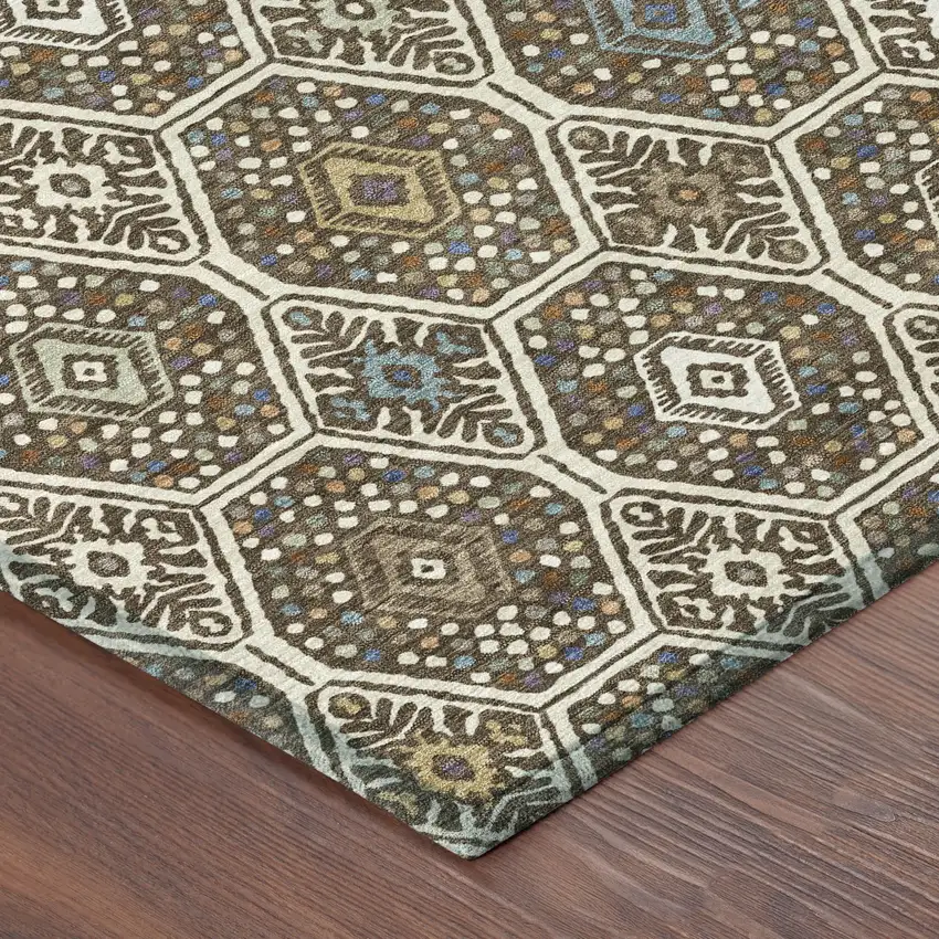 8' Beige And Chocolate Round Geometric Washable Indoor Outdoor Area Rug Photo 5