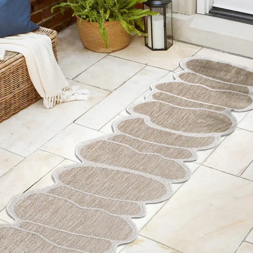 8' Beige And Cream Medallion Indoor Outdoor Runner Rug Photo 5