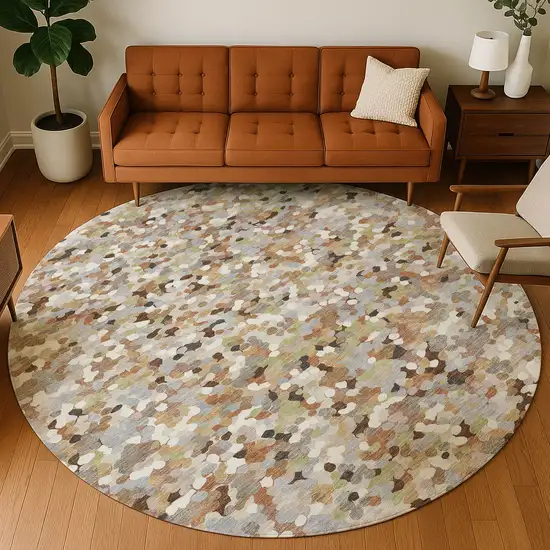8' Beige And Gray Round Geometric Washable Indoor Outdoor Area Rug Photo 5