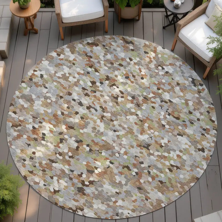 8' Beige And Gray Round Geometric Washable Indoor Outdoor Area Rug Photo 4