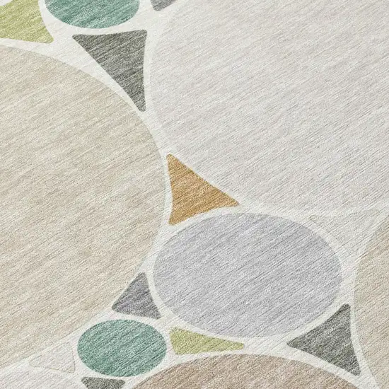 8' Beige And Gray Round Geometric Washable Indoor Outdoor Area Rug Photo 6