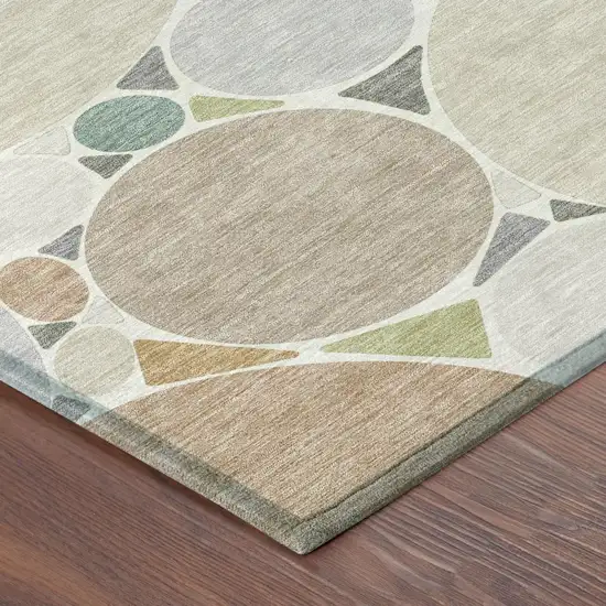 8' Beige And Gray Round Geometric Washable Indoor Outdoor Area Rug Photo 5
