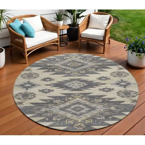 8' Beige And Gray Round Tribal Washable Indoor Outdoor Area Rug Photo 2