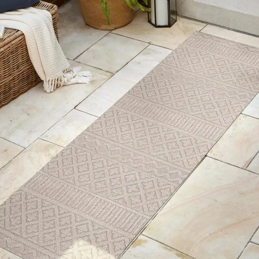 8' Beige And Gray Trellis Indoor Outdoor Runner Rug Photo 2