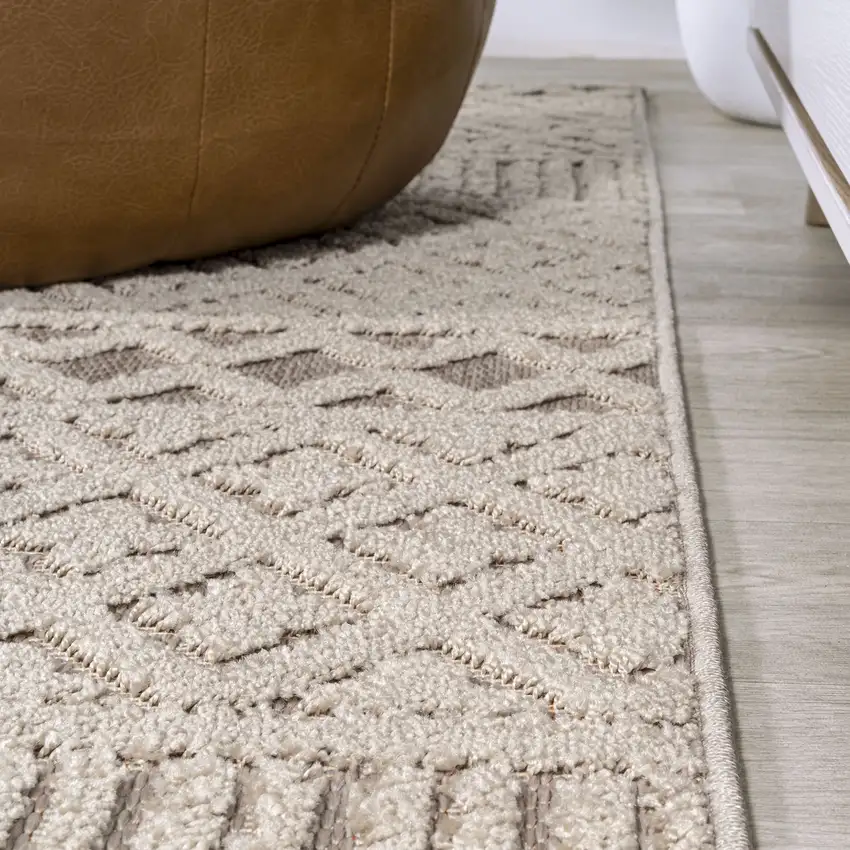 8' Beige And Gray Trellis Indoor Outdoor Runner Rug Photo 4