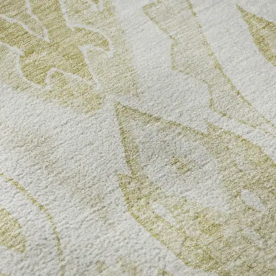 8' Beige And Ivory Moroccan Washable Round Rug With UV Protection Photo 9