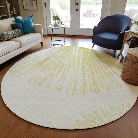 8' Beige And Ivory Round Abstract Washable Indoor Outdoor Area Rug Photo 7