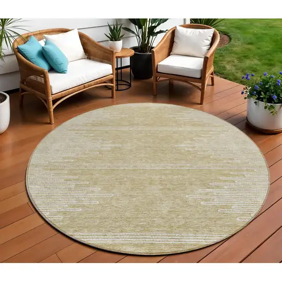 8' Beige And Ivory Round Abstract Washable Indoor Outdoor Area Rug Photo 1