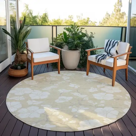 8' Beige And Ivory Round Floral Washable Indoor Outdoor Area Rug Photo 7