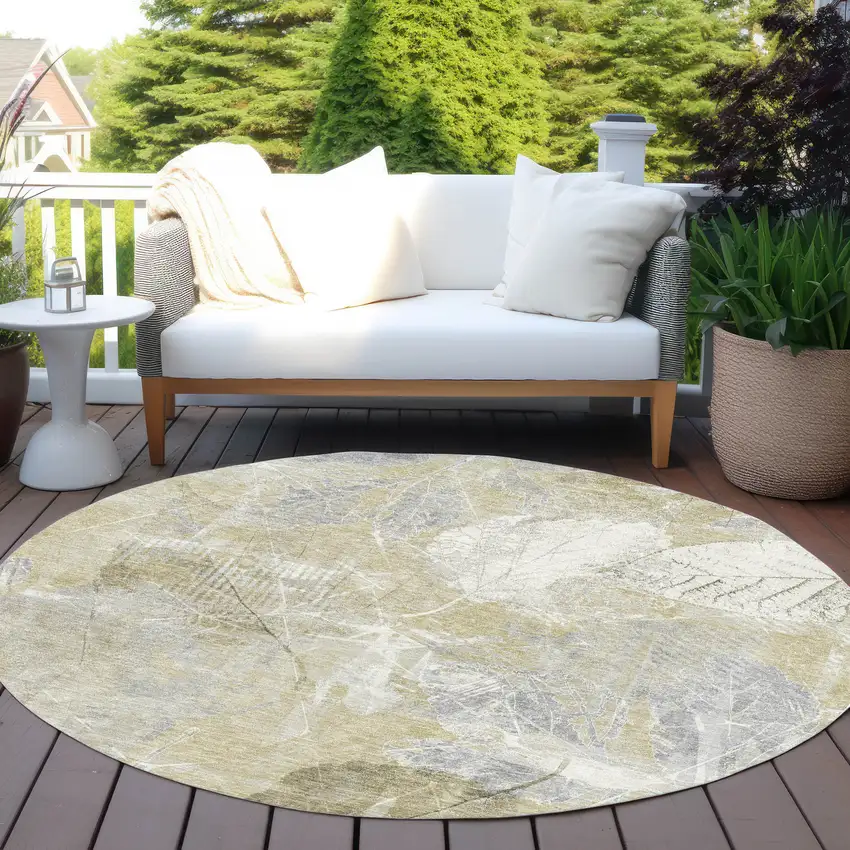 8' Beige And Ivory Round Floral Washable Indoor Outdoor Area Rug Photo 6