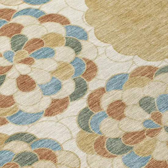 8' Beige And Ivory Round Floral Washable Indoor Outdoor Area Rug Photo 7