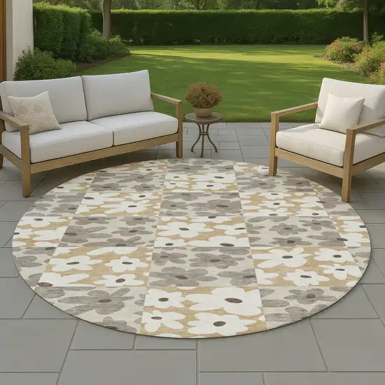 8' Beige And Ivory Round Floral Washable Indoor Outdoor Area Rug Photo 4
