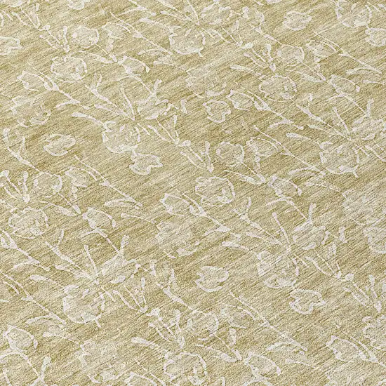 8' Beige And Ivory Round Floral Washable Indoor Outdoor Area Rug Photo 8