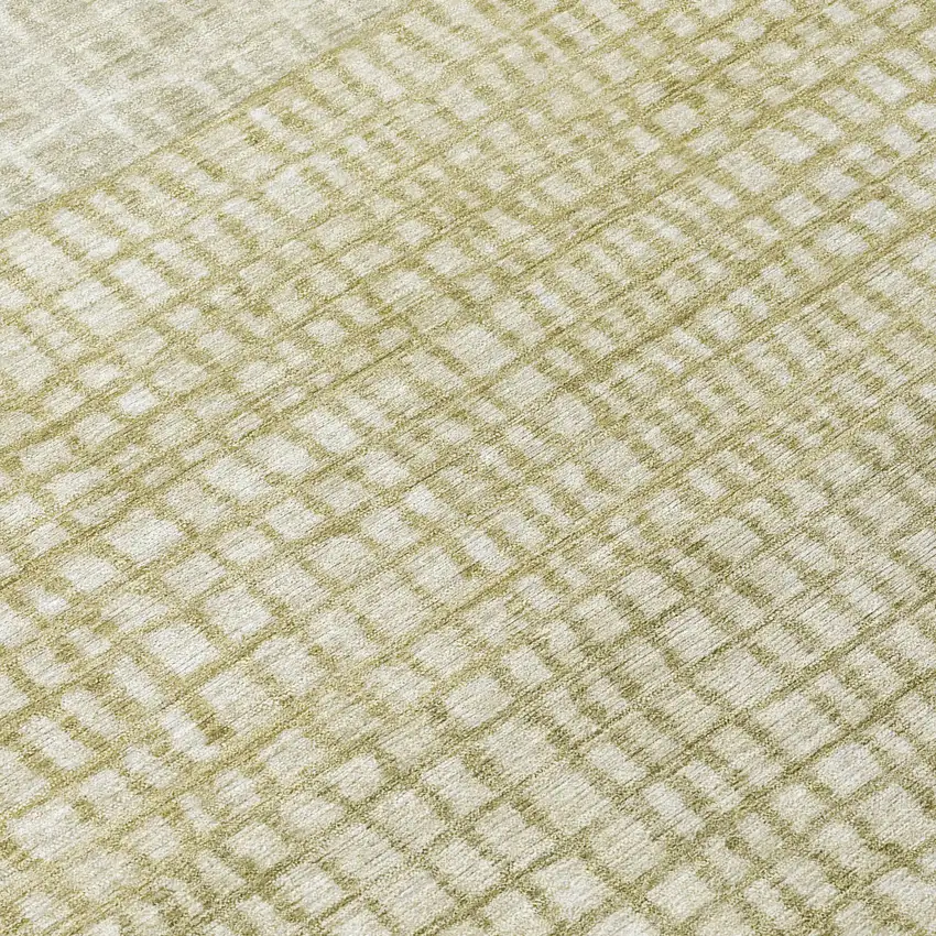 8' Beige And Ivory Round Geometric Washable Indoor Outdoor Area Rug Photo 9