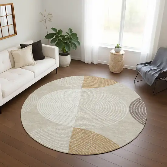 8' Beige And Ivory Round Geometric Washable Indoor Outdoor Area Rug Photo 9