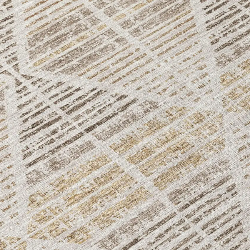 8' Beige And Ivory Round Geometric Washable Indoor Outdoor Area Rug Photo 7