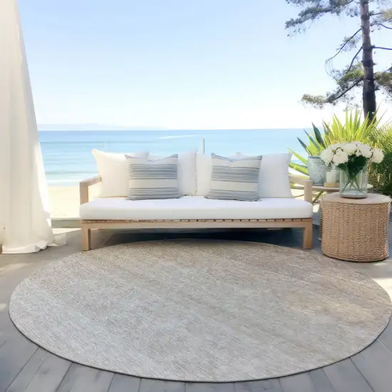 8' Beige And Ivory Round Ombre Washable Indoor Outdoor Area Rug Photo 6