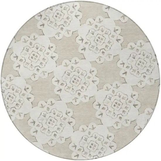 8' Beige And Ivory Round Quatrefoil Washable Indoor Outdoor Area Rug Photo 4