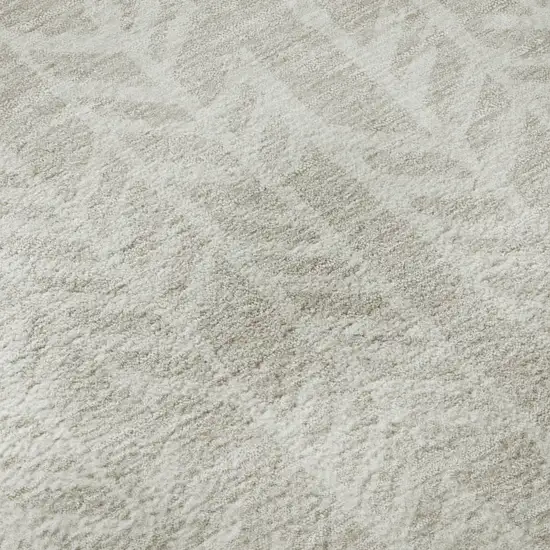 8' Beige And Ivory Tribal Washable Round Rug With UV Protection Photo 9