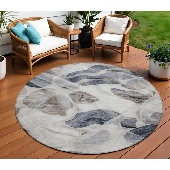 8' Beige And Navy Blue Round Abstract Washable Indoor Outdoor Area Rug Photo 2