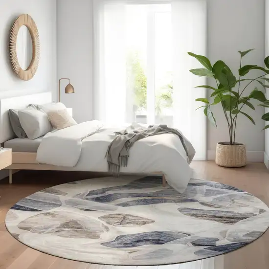 8' Beige And Navy Blue Round Abstract Washable Indoor Outdoor Area Rug Photo 6