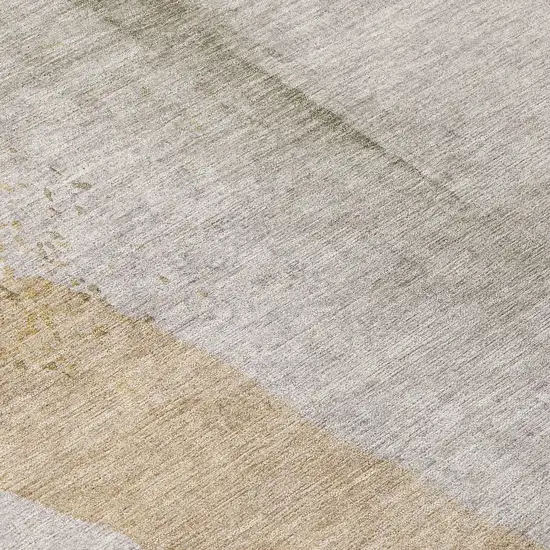 8' Beige And Taupe Round Abstract Washable Indoor Outdoor Area Rug Photo 9