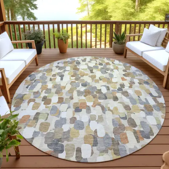 8' Beige And Taupe Round Abstract Washable Indoor Outdoor Area Rug Photo 4