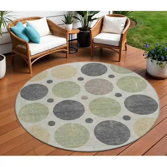 8' Beige Artichoke Green And Charcoal Round Geometric Washable Indoor Outdoor Area Rug Photo 2