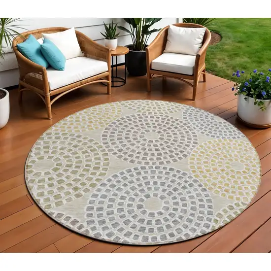 8' Beige Brown And Gray Round Geometric Washable Indoor Outdoor Area Rug Photo 1