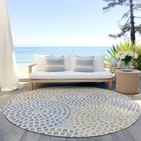 8' Beige Brown And Gray Round Geometric Washable Indoor Outdoor Area Rug Photo 7