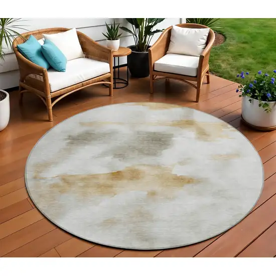 8' Beige Copper And Gray Round Abstract Washable Indoor Outdoor Area Rug Photo 1