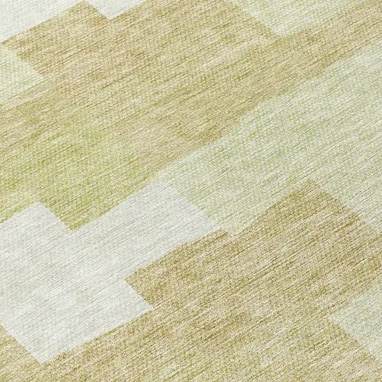 8' Beige Ivory And Brown Round Geometric Washable Indoor Outdoor Area Rug Photo 8